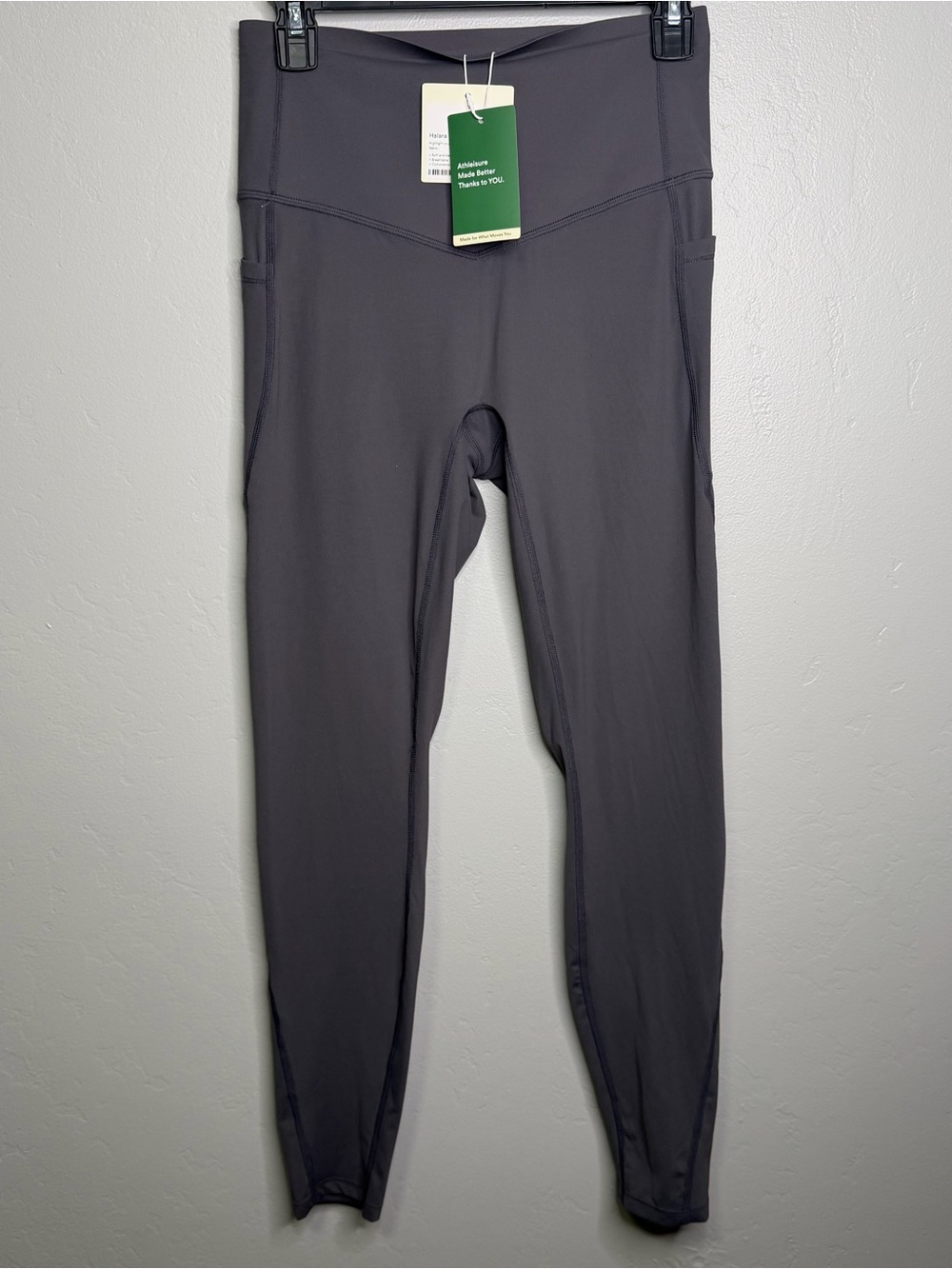 Halara UltraSculpt High Waisted Tummy Control Pocket Shaping Training Leggings M